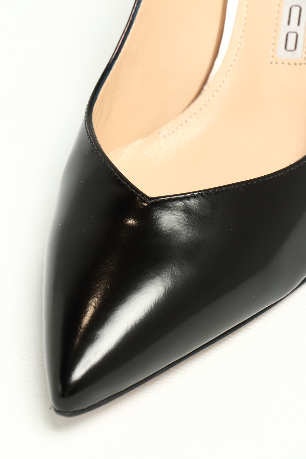 PELLICO - 2357 ポインテッドトゥ ガラス加工 レザー Ⅴカット