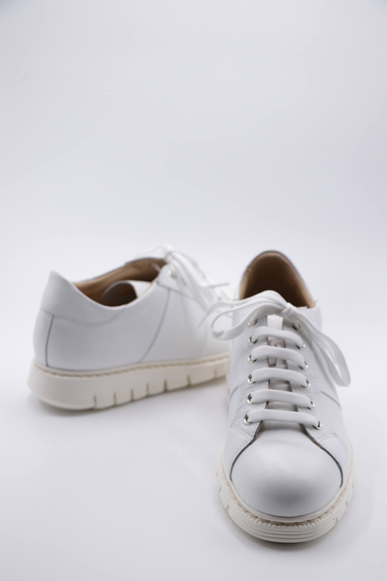 Luca Grossi F557 レザー 厚底 スニーカータイプ ヒール4 0 ホワイト Bekku Femme